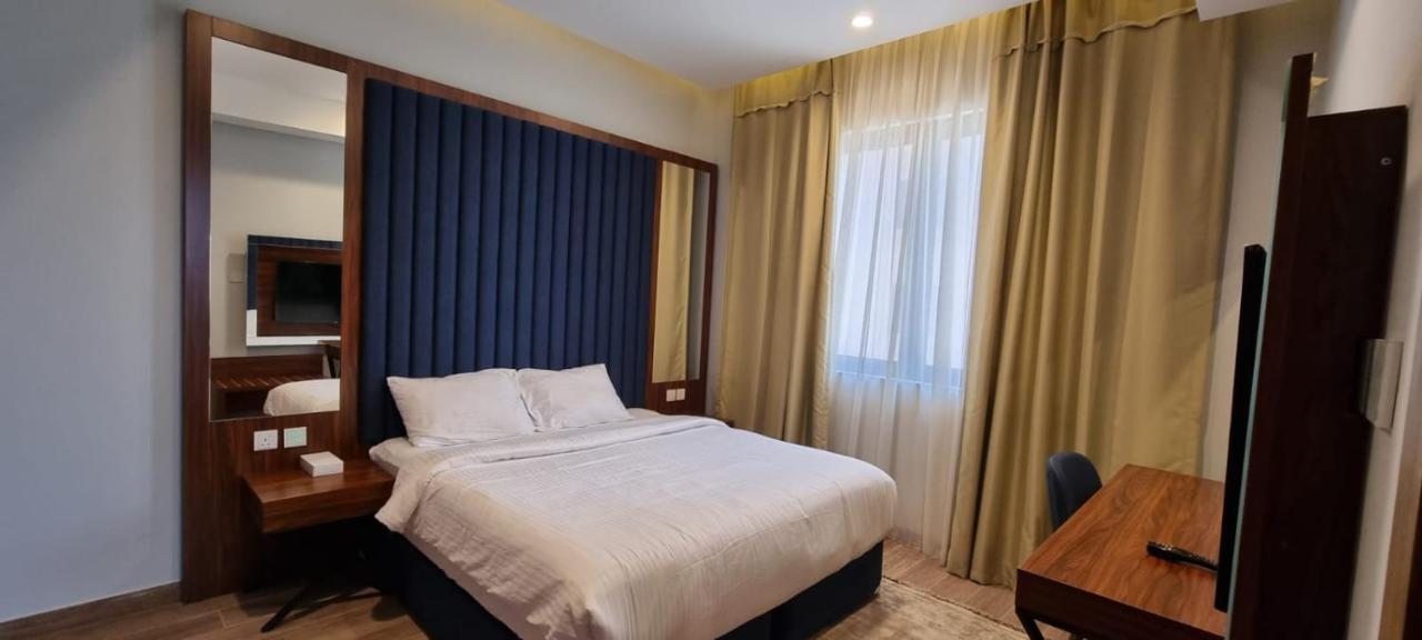 Seino Suites Manama Exterior photo